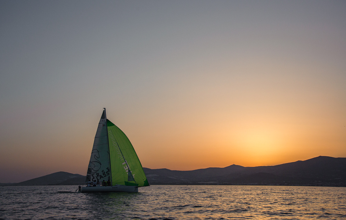 Romantic Sunset Kasteli sailing